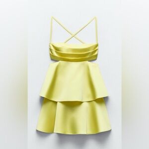 Zara VOLUMINOUS SATIN EFFECT MINI DRESS
YELLOW